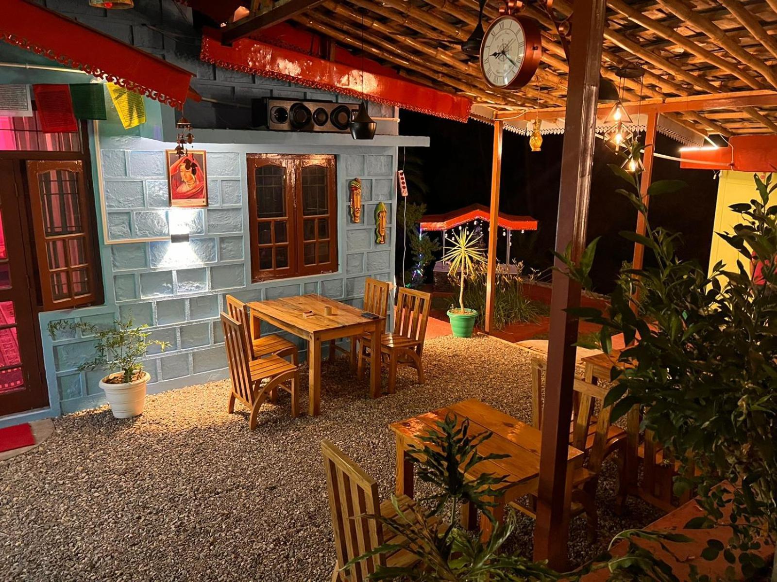 Tathastu Bir -Homestay ,Dorm,Hostel Екстер'єр фото