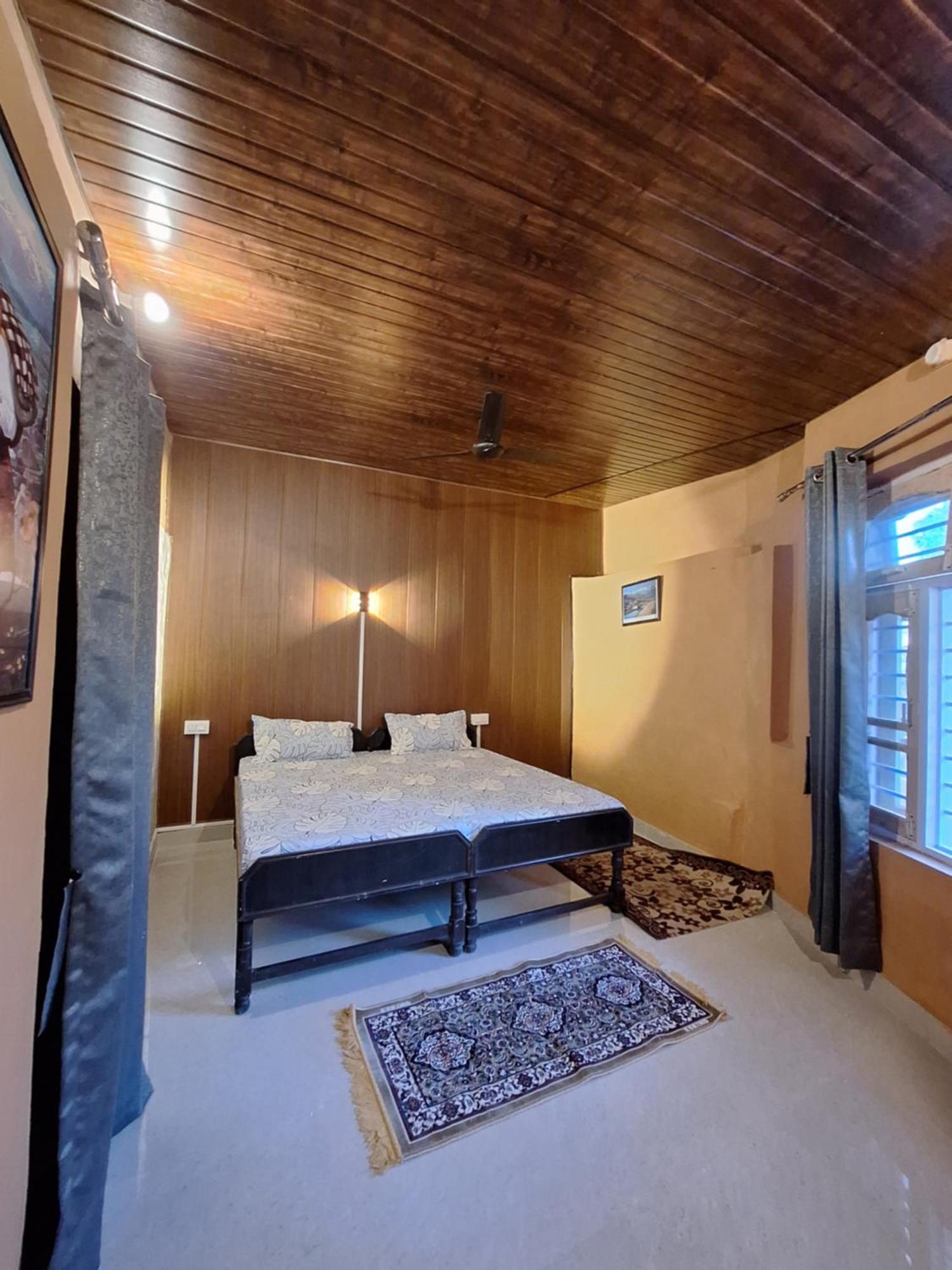 Tathastu Bir -Homestay ,Dorm,Hostel Екстер'єр фото