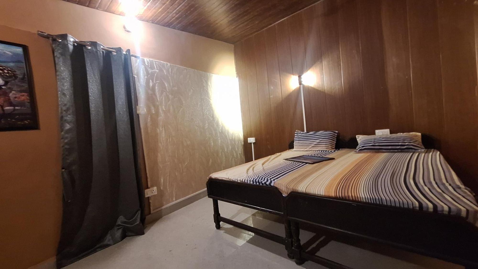 Tathastu Bir -Homestay ,Dorm,Hostel Екстер'єр фото