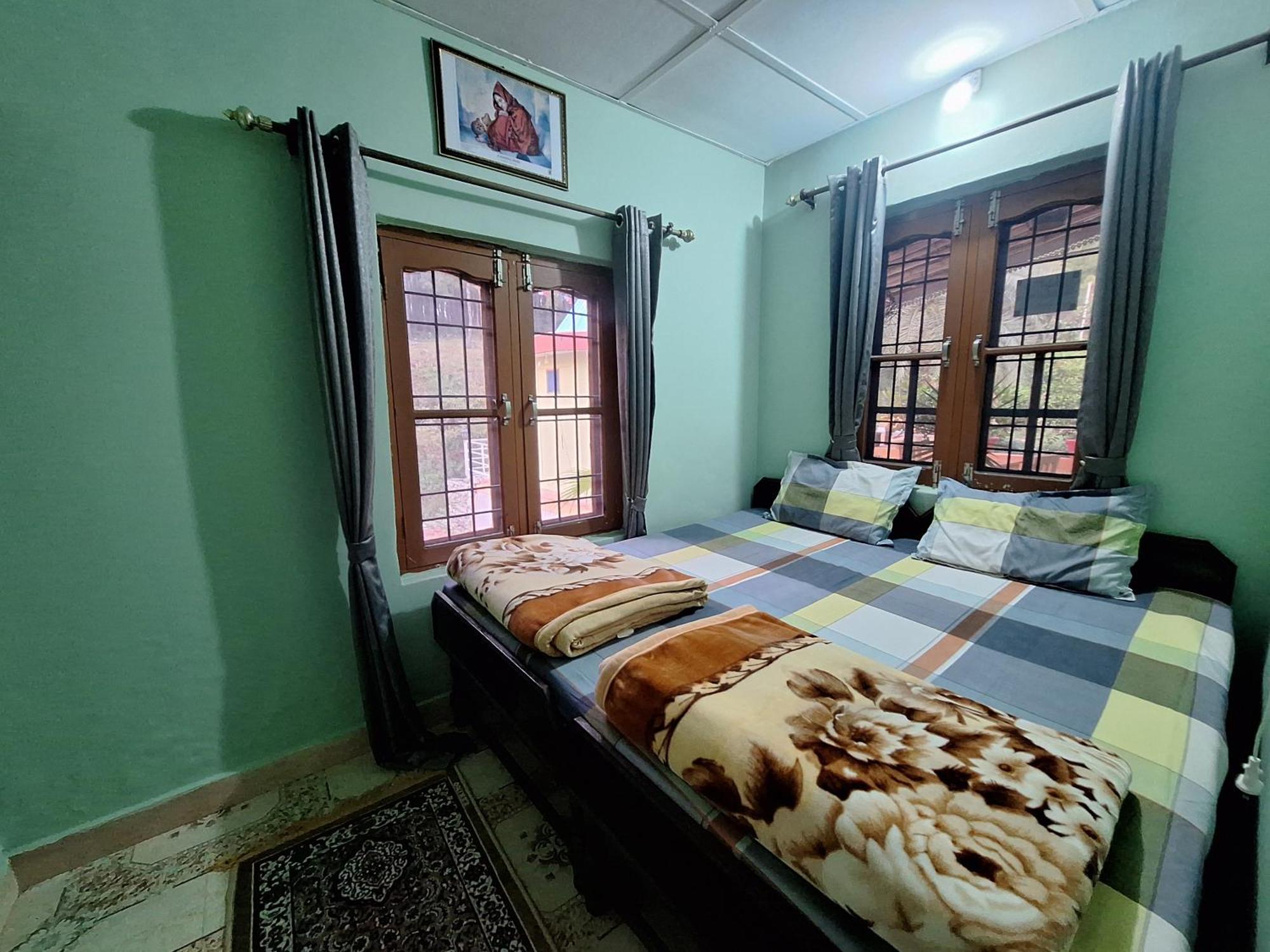 Tathastu Bir -Homestay ,Dorm,Hostel Екстер'єр фото